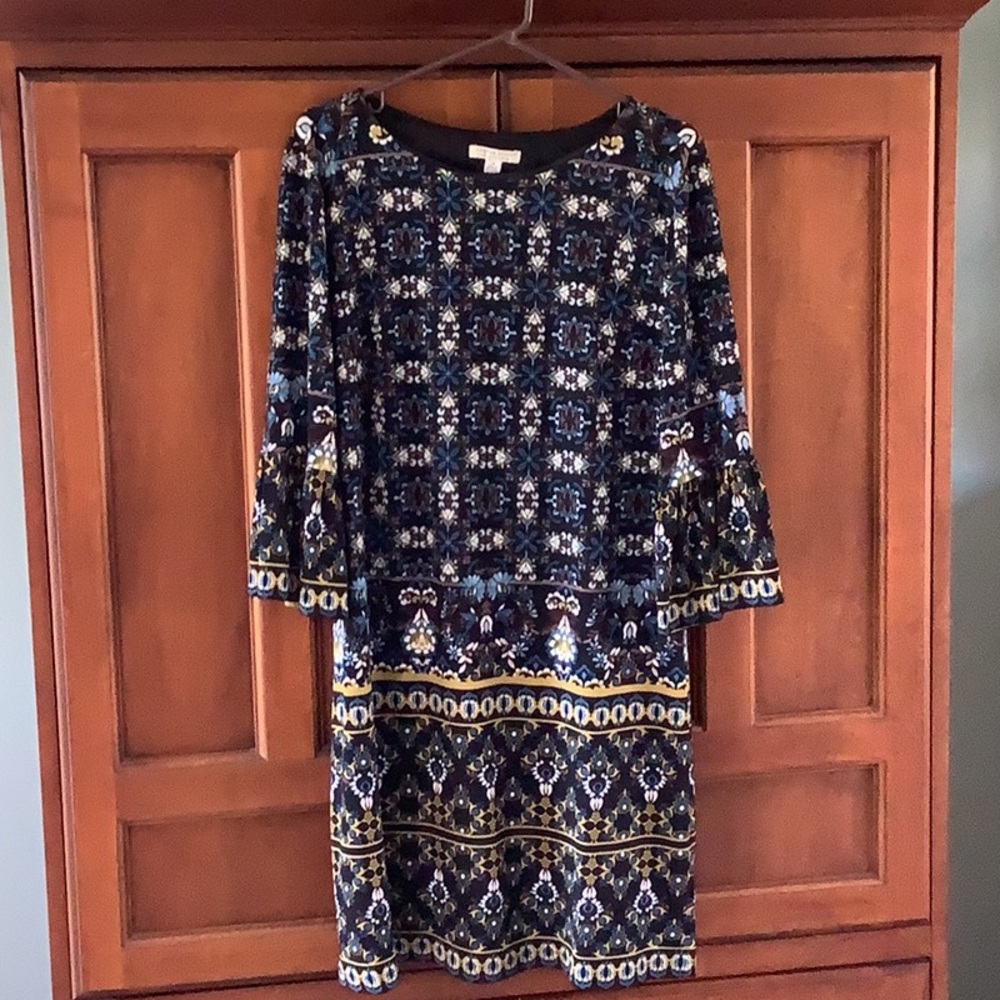 Elegant Black and Gold Patterned Dress